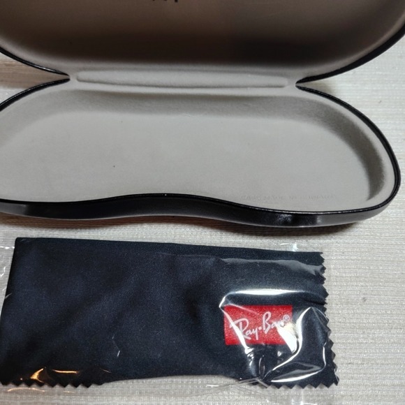 Ray-Ban Black Hard Shell Sunglasses Case with‎ Logo & Cleaning Cloth Replacement - Picture 5 of 8
